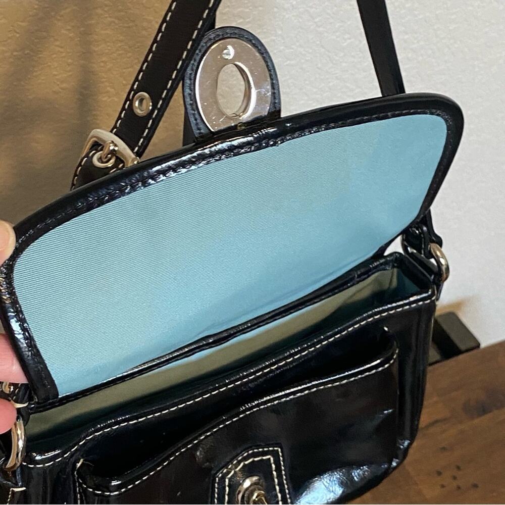 Coach Black Patent Leather Small Hand Shoulder Bag Twist Lock - Picture 6 of 7